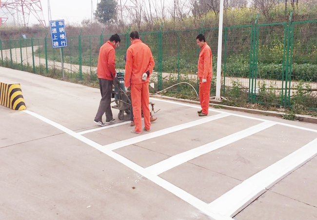 北京道路劃線,拆除清運,路基開挖,交通設(shè)施,北京軒溪谷商貿(mào)有限公司