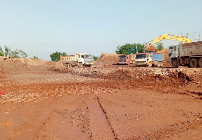 北京道路劃線,拆除清運,路基開挖,交通設(shè)施,北京軒溪谷商貿(mào)有限公司